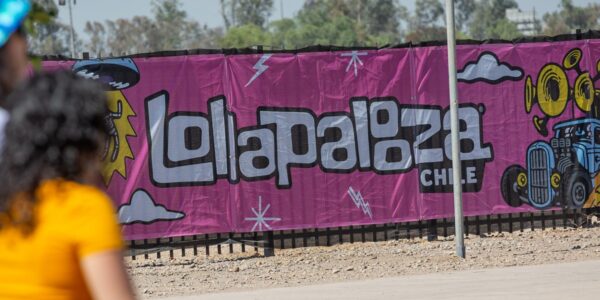 Lollapalooza: Drake é flagrado em strip club horas antes de