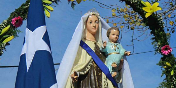 Procesión a la Virgen del Carmen en feriado