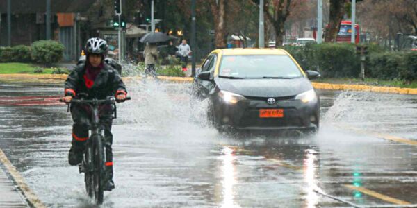 Lluvias y precipitaciones en la ciudad de Santiago
