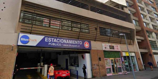 Edificio de estacionamientos en Santo Domingo, Santiago, que será departamento