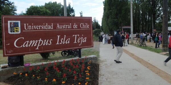 Campus Isla Teja - UACH