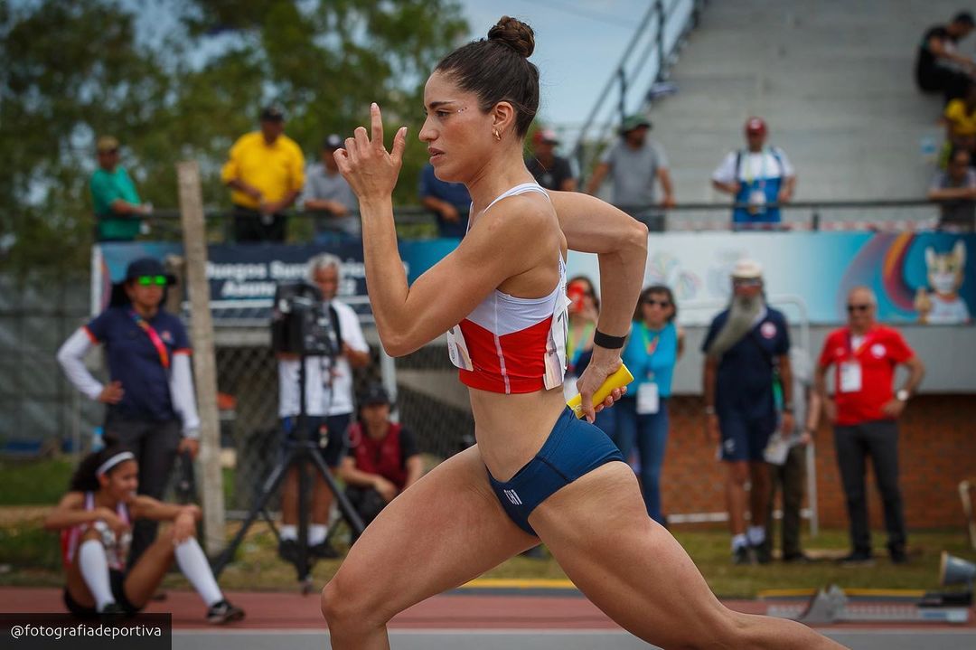 Atleta chilena denuncia que fue bajada de Santiago 2023