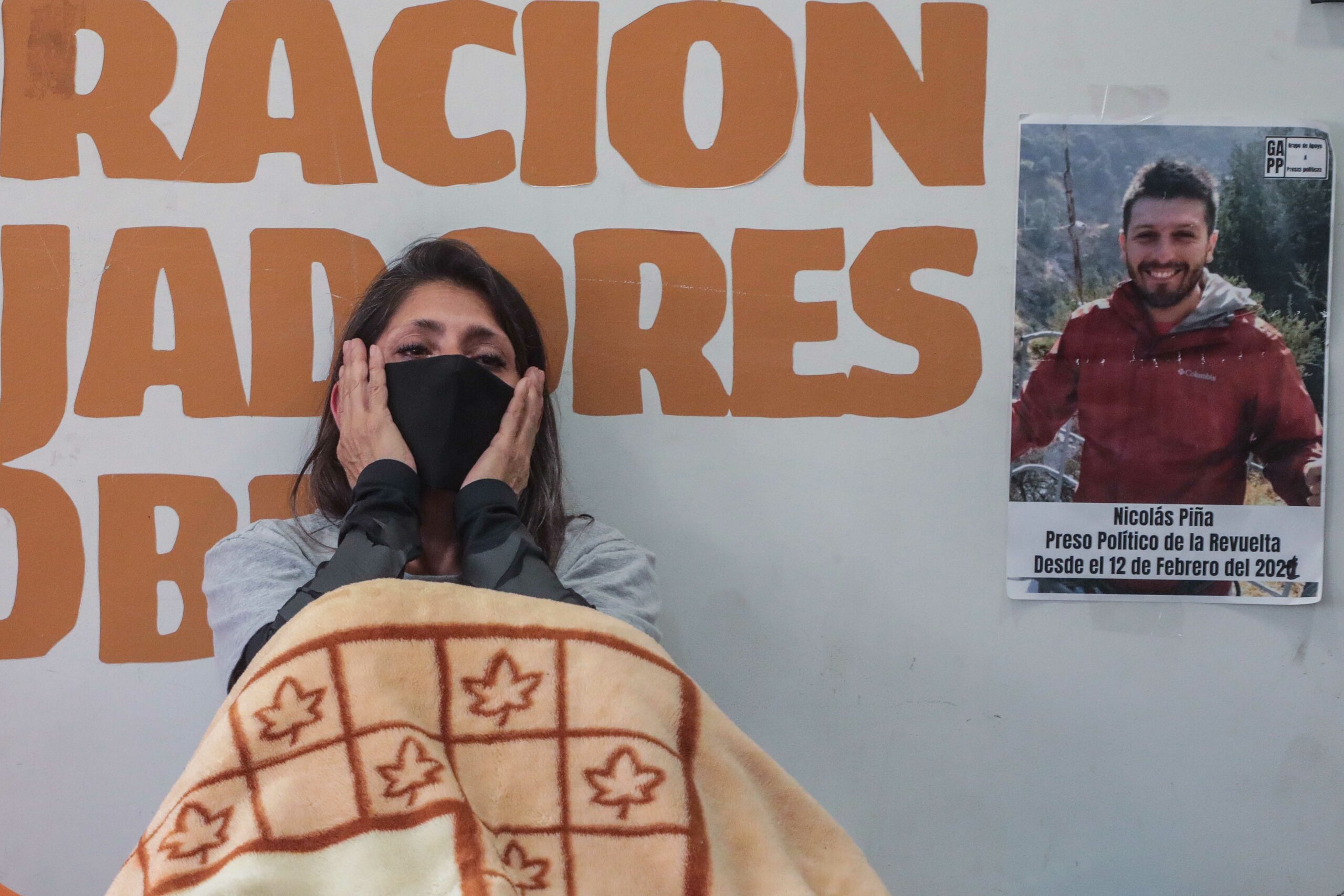 Nicolás Piña, preso del estallido, prófugo de la justicia