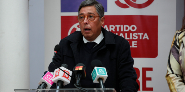 Arturo Barrios, PS