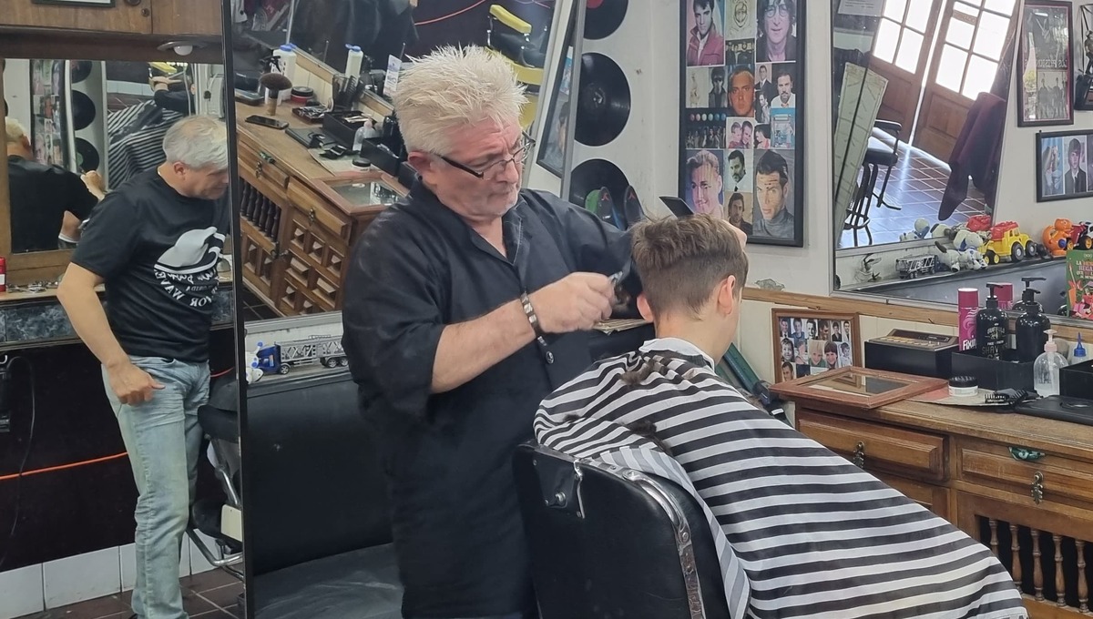 De peluquerías de los 80 a nuevas barberías: cómo la migración cambió el oficio de cortar cabello