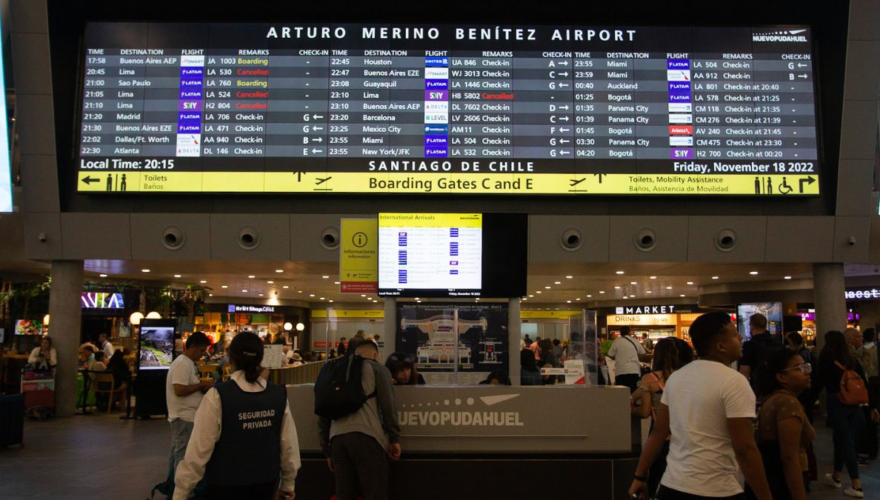 El nuevo round de Nuevo Pudahuel por la licitación del Duty Free del Aeropuerto de Santiago: acusan transgresiones a la libre competencia