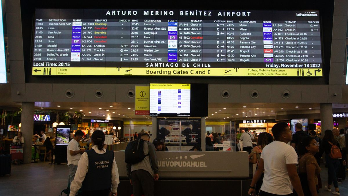 El nuevo round de Nuevo Pudahuel por la licitación del Duty Free del Aeropuerto de Santiago: acusan transgresiones a la libre competencia