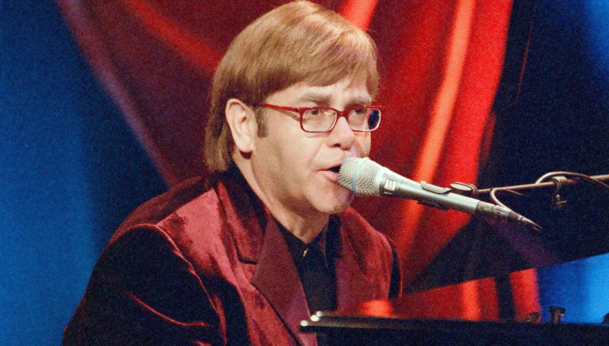 "Candle in the Wind": la verdadera historia de la canción que Elton John dedicó a Lady Di en su funeral