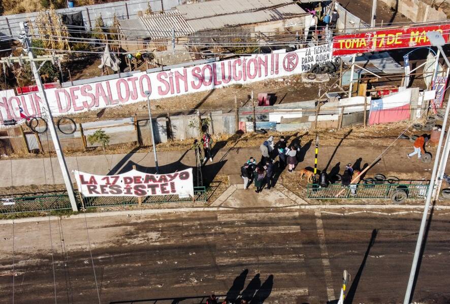 Toma 17 de Mayo en Cerro Navia