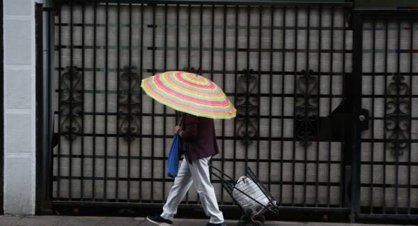Lluvia Santiago