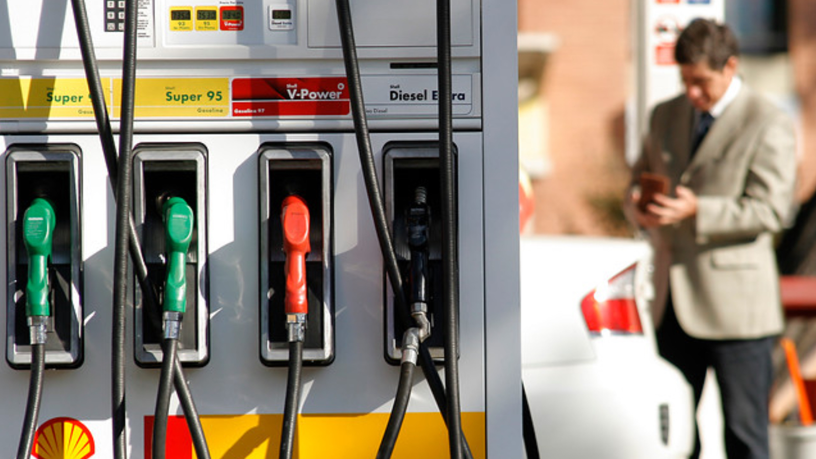 Sernac oficia a Shell: exige a la empresa compensaciones