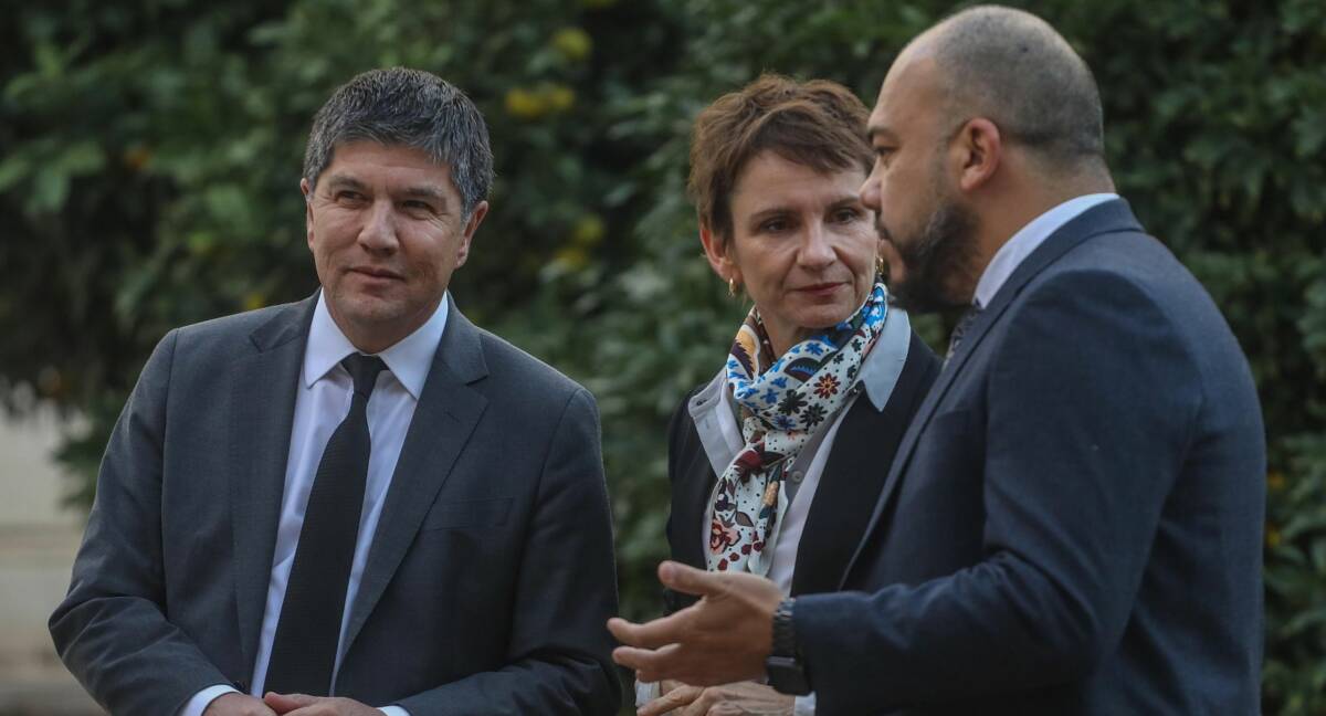 Manuel Monsalve, Carolina Tohá y Eduardo Vergara