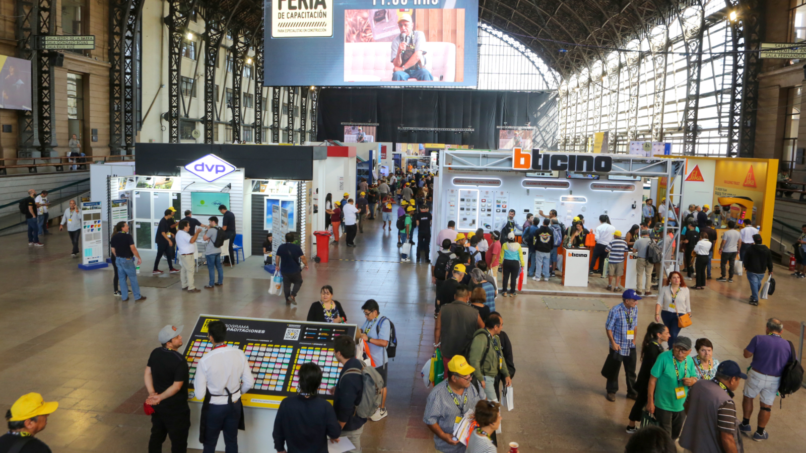 Gran Feria de Capacitación capacitará a maestros en tres áreas