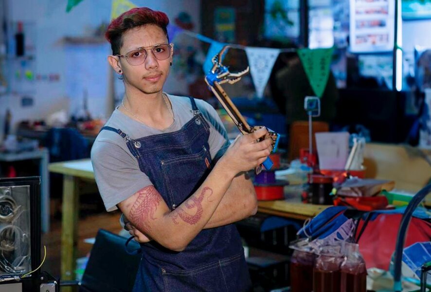 Profesor de 21 años de la Universidad de Chile