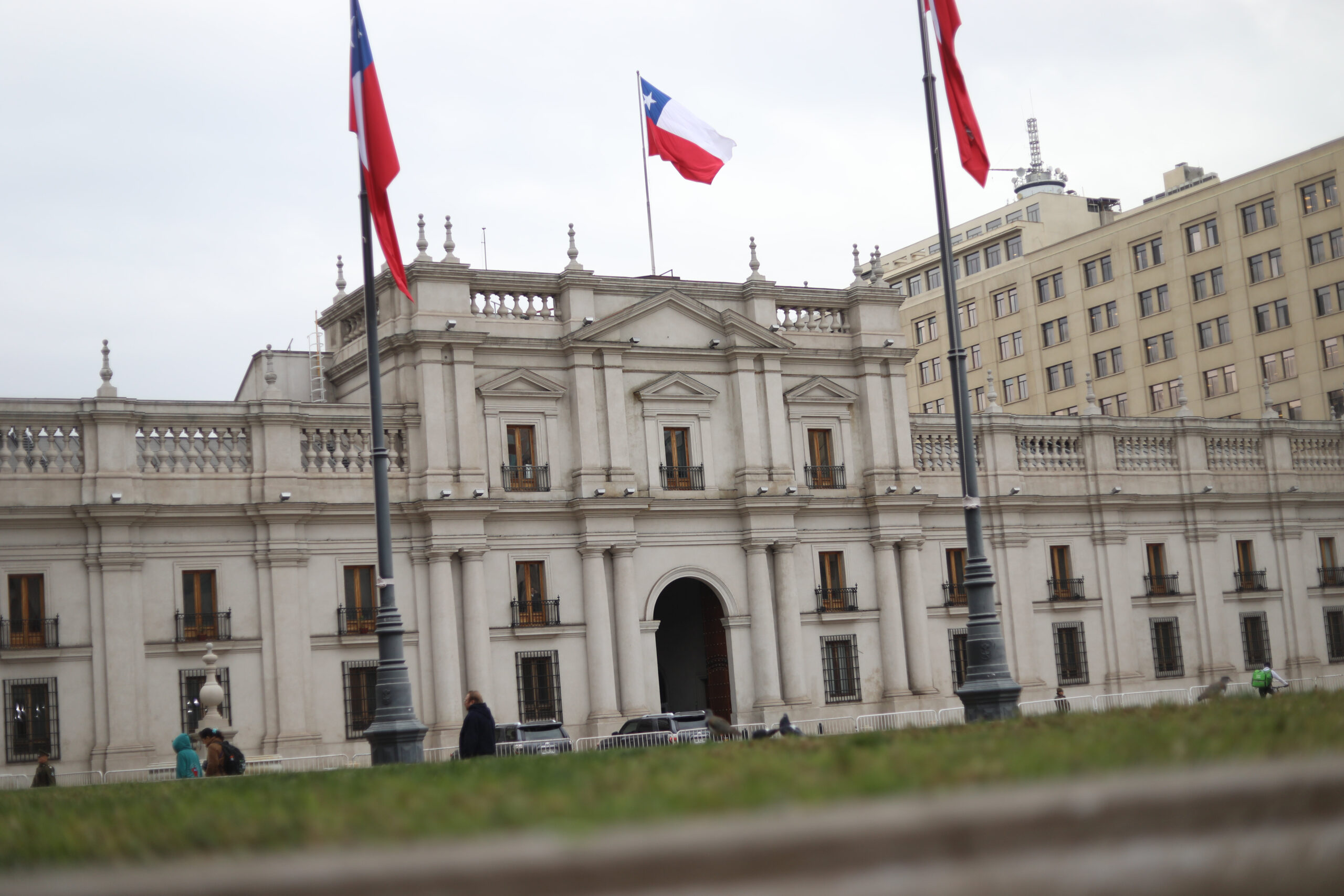 Familia de gásfiter fallecido en La Moneda insiste en dudas sobre su muerte y evalúa acciones contra el Estado: “Para nosotros ha sido un dolor que no termina”