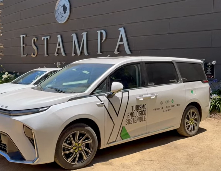 Auto de Citybest, empresa de turismo sustentable.