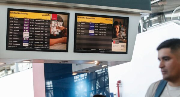 SKY lidera reclamos al Sernac contra aerolíneas