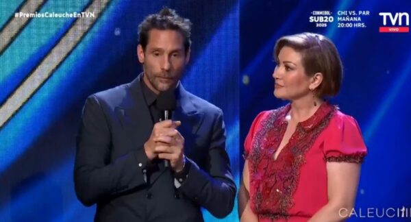 Gonzalo Valenzuela en los Premios Caleuche