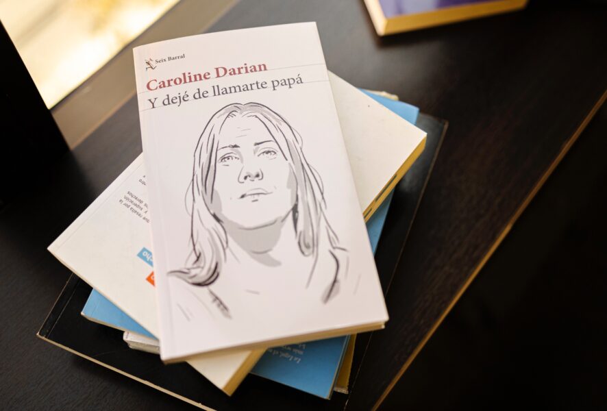 Caroline Darian, Y dejé de llamarte papá