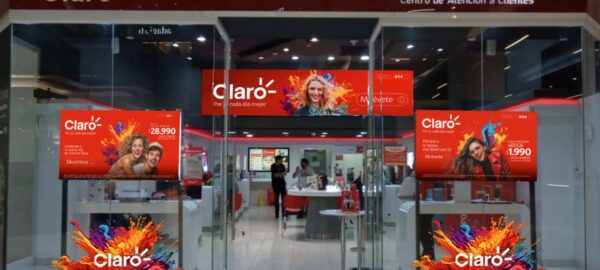 Ambiciosa campaña de relanzamiento de Claro.