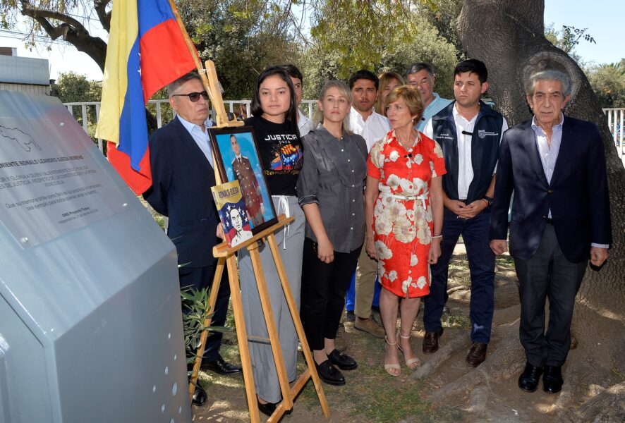Homenaje a Ronald Ojeda