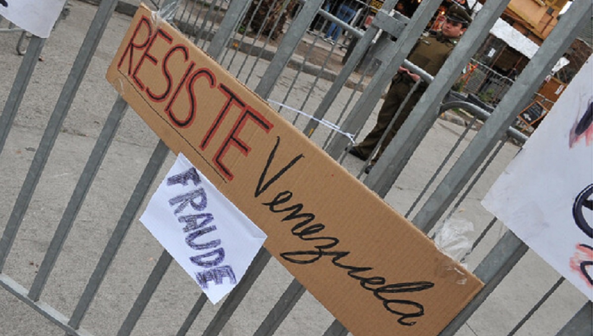 Los problemas que ha dejado el cierre de la embajada de Venezuela en Chile