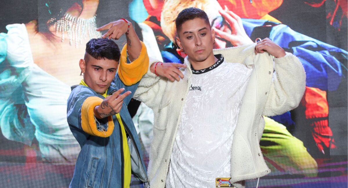 Metalengua, Agencia uno