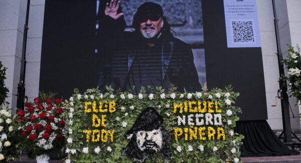 El último adiós de Miguel "Negro" Piñera. Foto: Agencia Uno