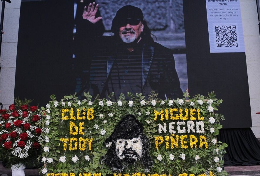 El último adiós de Miguel "Negro" Piñera. Foto: Agencia Uno
