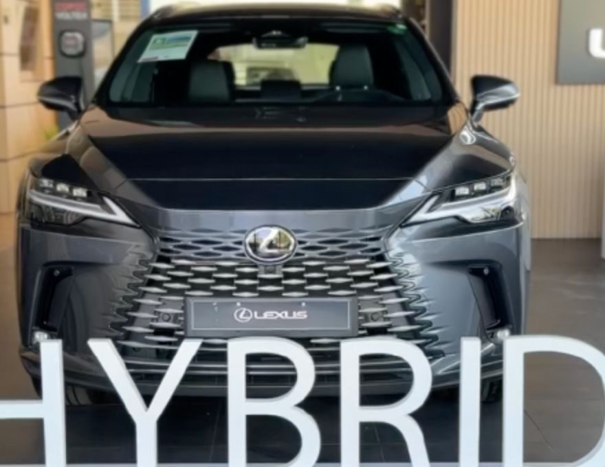 Híbrido Enchufable de Lexus Portillo