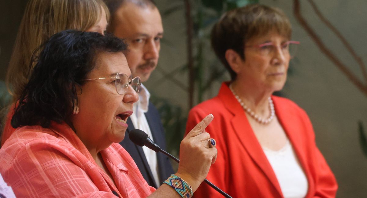 Lorena Pizarro y Carmen Hertz