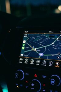 Sistemas de seguimiento de autos.