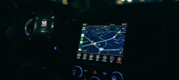Sistemas de seguimiento de autos.