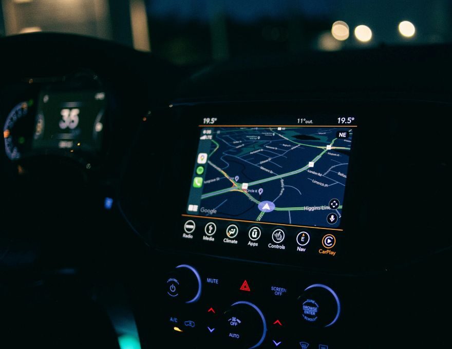 Sistemas de seguimiento de autos.