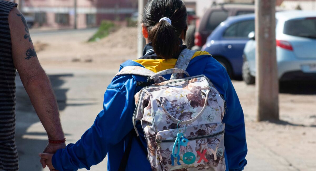 Niños en colegio pre kinder y kinder