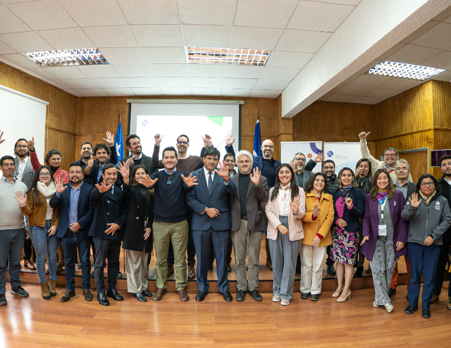 Expertos nacionales, internacionales y autoridades en RED+i UCEN.