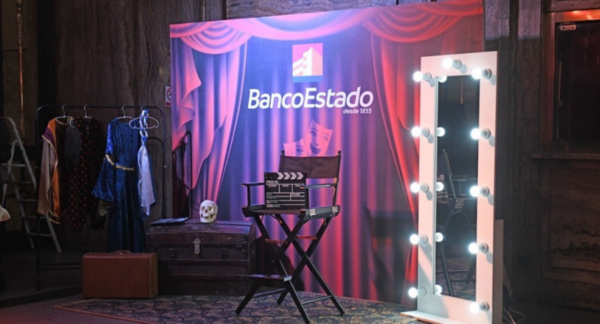 La foto del Fondo de Apoyo al Cine y al Teatro de BancoEstado.