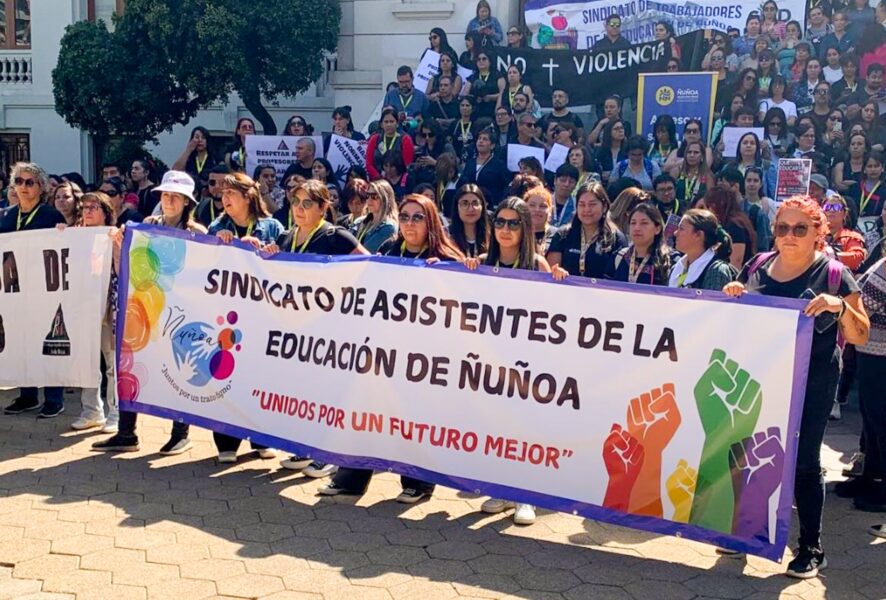 Disputa entre profesores y Sichel en Ñuñoa