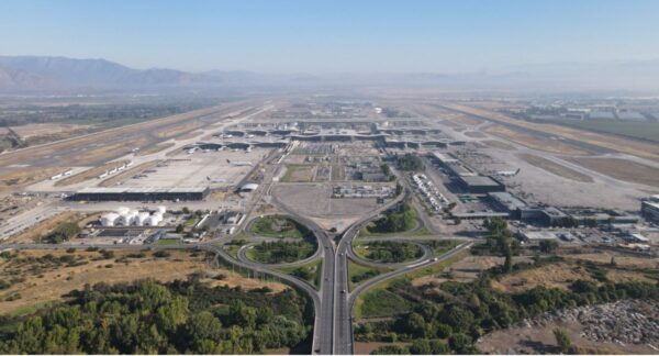 El visionario plan para modernizar el Aeropuerto de Santiago