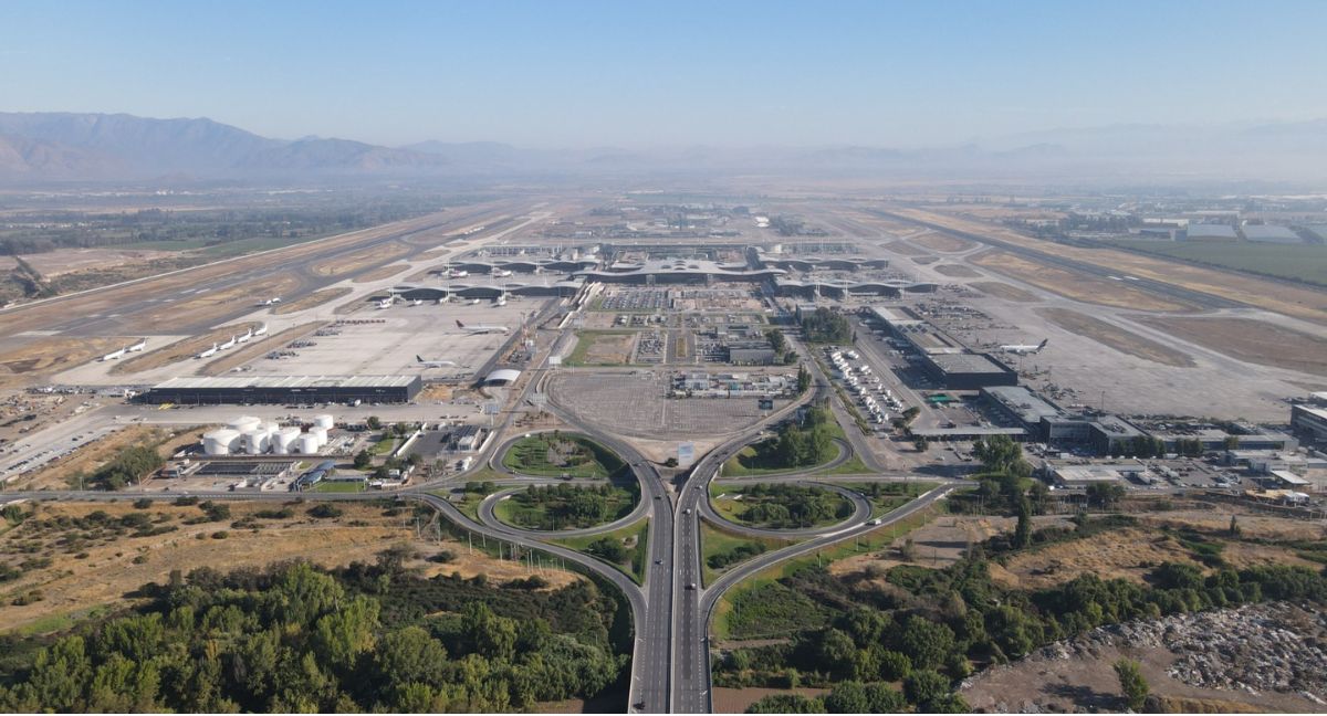 El visionario plan para modernizar el Aeropuerto de Santiago