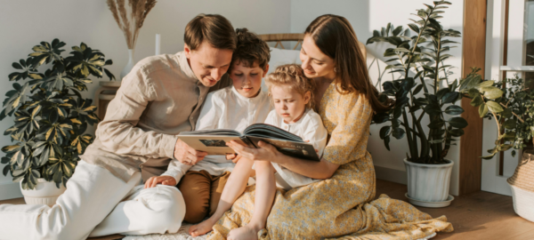Padres enseñándole a sus hijos el Método Speed