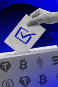 Foto de alguien votando por una campaña electoral que se financió con criptomonedas.