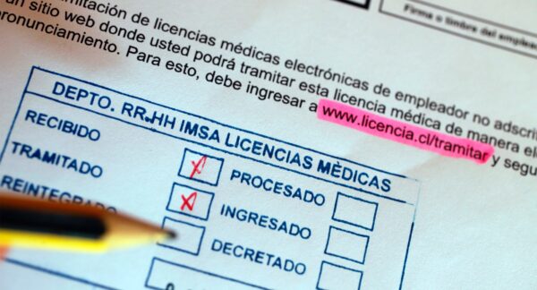 COMPIN revela que 1.470 doctores emitieron licencias médicas estando ellos mismos en reposo y endurece medidas contra grandes emisores