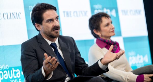 Gonzalo Winter y Carolina Tohá