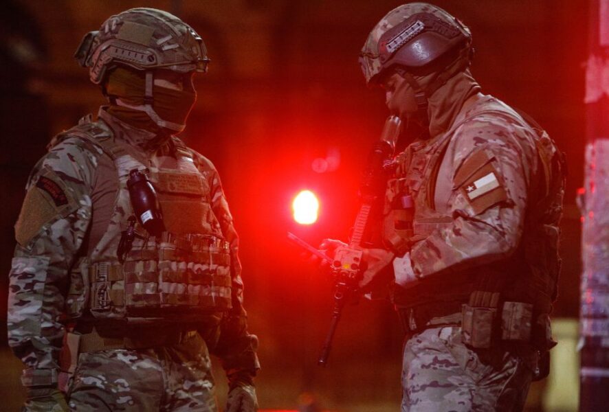 Exmilitar involucrado en caso de drogas en las fuerzas armadas está prófugo