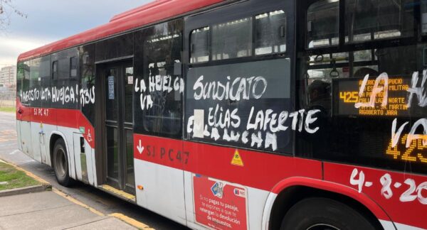 Micros de Santiago llaman a huelga