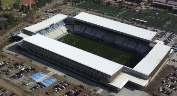 DOM autoriza a Católica utilizar el Claro Arena