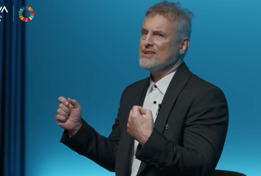 Clase magistral de Jürgen Schmidhuber, padre de la IA.