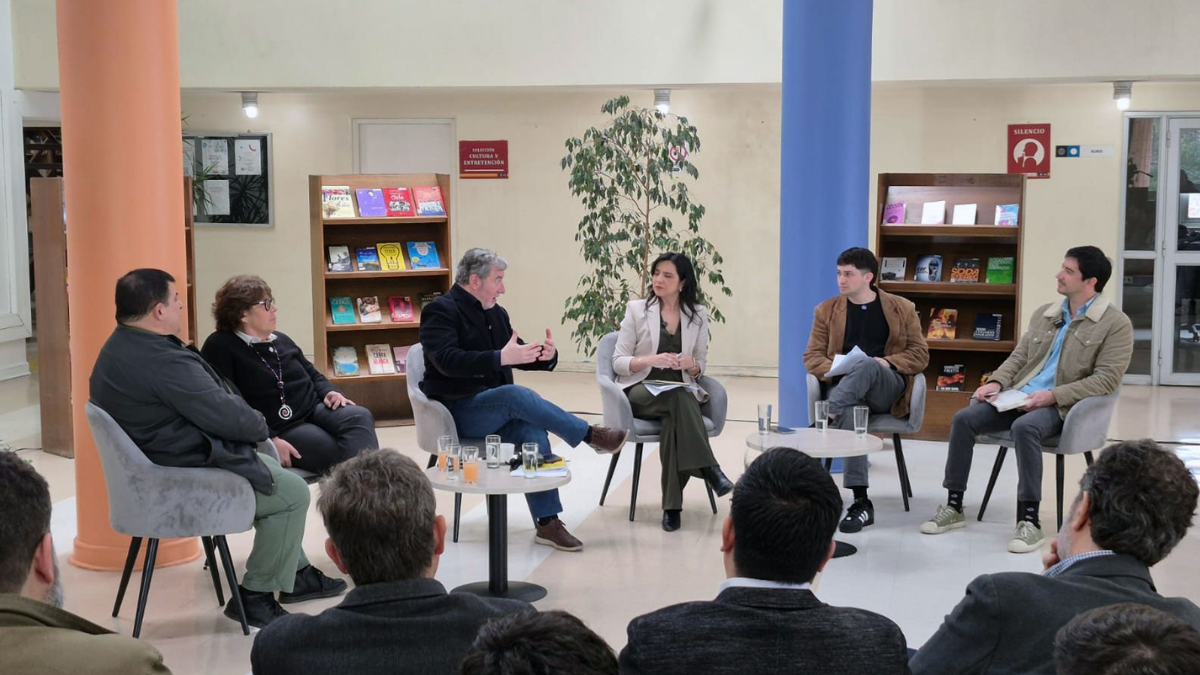 CDOP de la U.Central reunió a expertos para explorar desafíos y proyecciones de las encuestas electorales