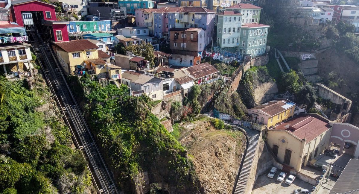 MOP publica llamado de licitación para nuevo teleférico de Valparaíso que conectará Placilla con el centro de la ciudad